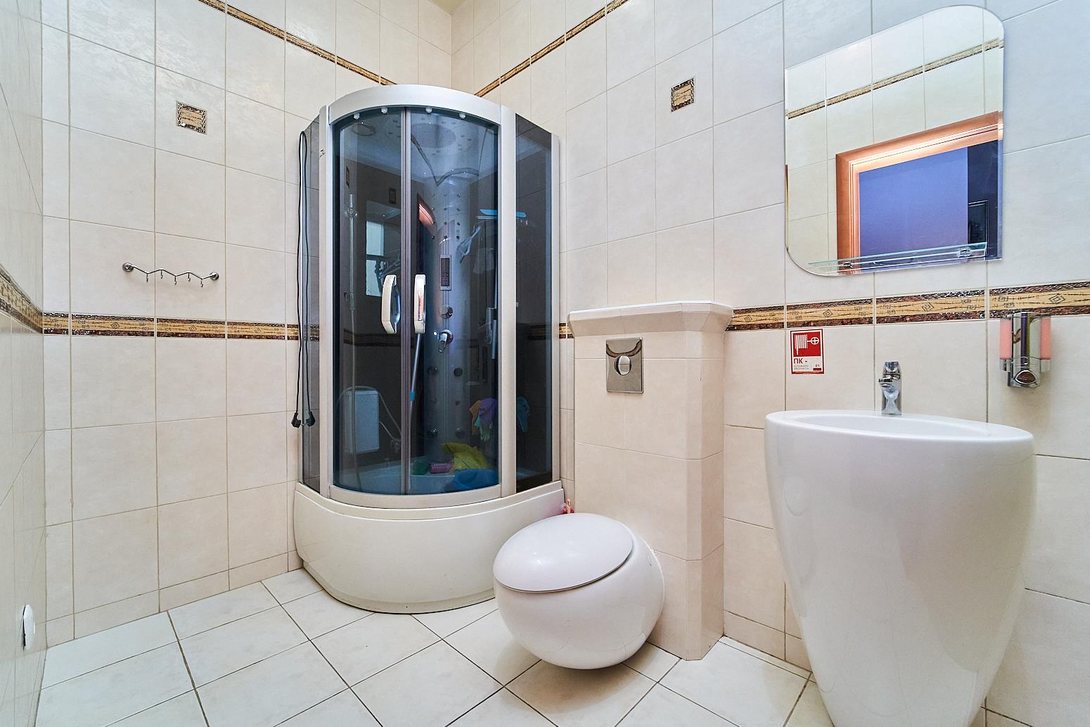 Фото №4: Дом 399 м² + 13 сот. - Краснодар, Прикубанский внутригородской округ, Калинино, мкр. Завод Радиоизмерительных Приборов, ул. Бульварная, 14