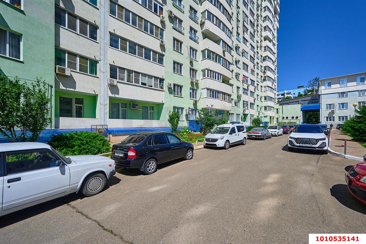 Фото №6: Торговое помещение 212 м² - Краснодар, жилой комплекс Форт Карасун, ул. Сормовская, 204/6