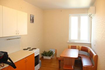 Фото №1: 3-комнатная квартира 78 м² - Краснодар, мкр. жилой комплекс Легенда, ул. имени 40-летия Победы, 139