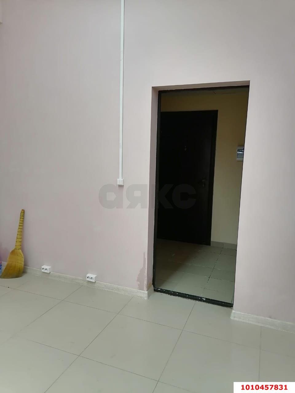 Фото №4: Торговое помещение 50 м² - Краснодар, Славянский, ул. Заполярная, 44