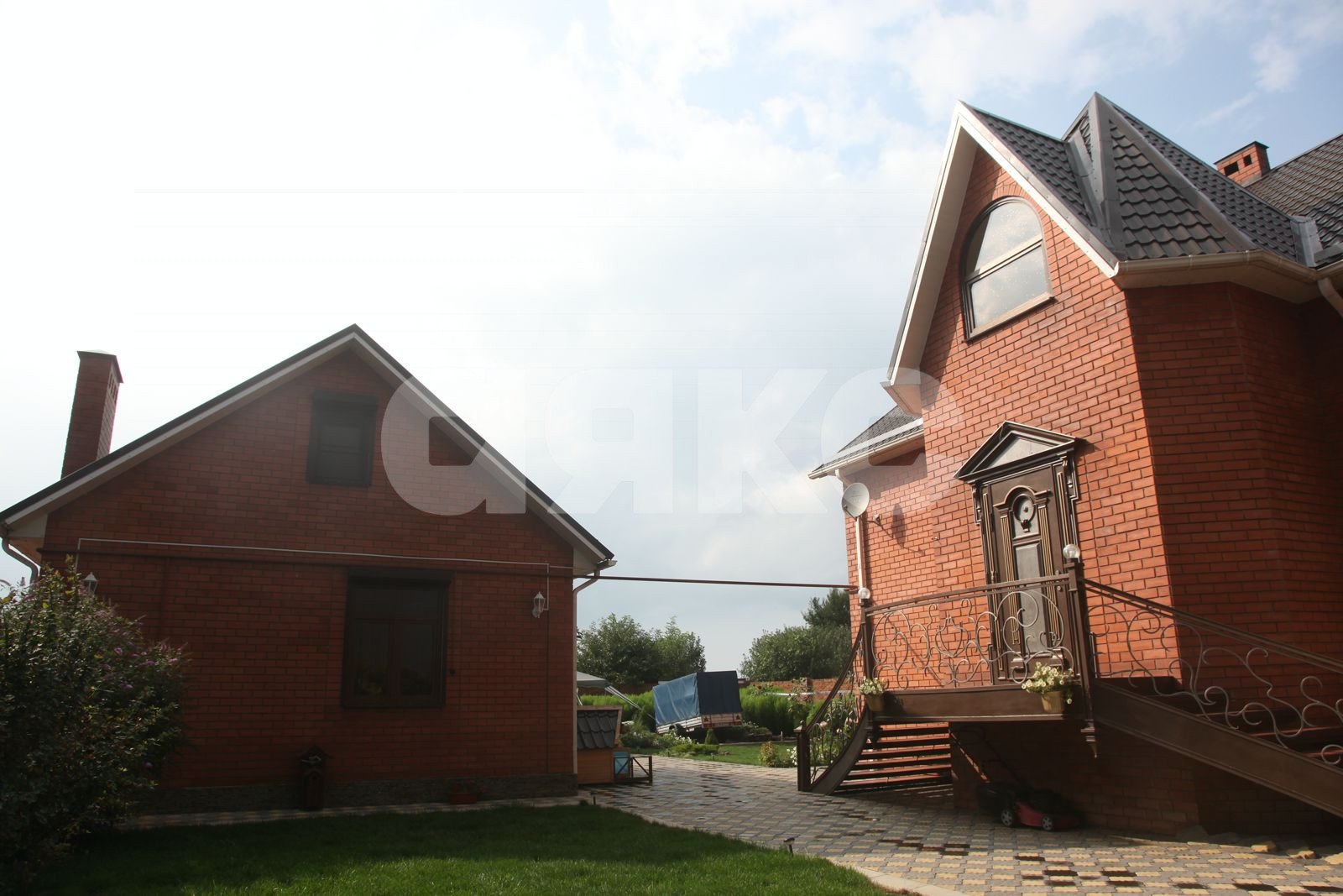 Фото №7: Коттедж 470 м² + 16.7 сот. - Курчанская, ул. Красная