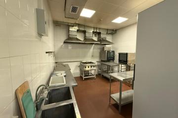 Фото №4: Коммерция 922 м² - Краснодар, мкр. Западный внутригородской округ, ул. Аэродромная, 33