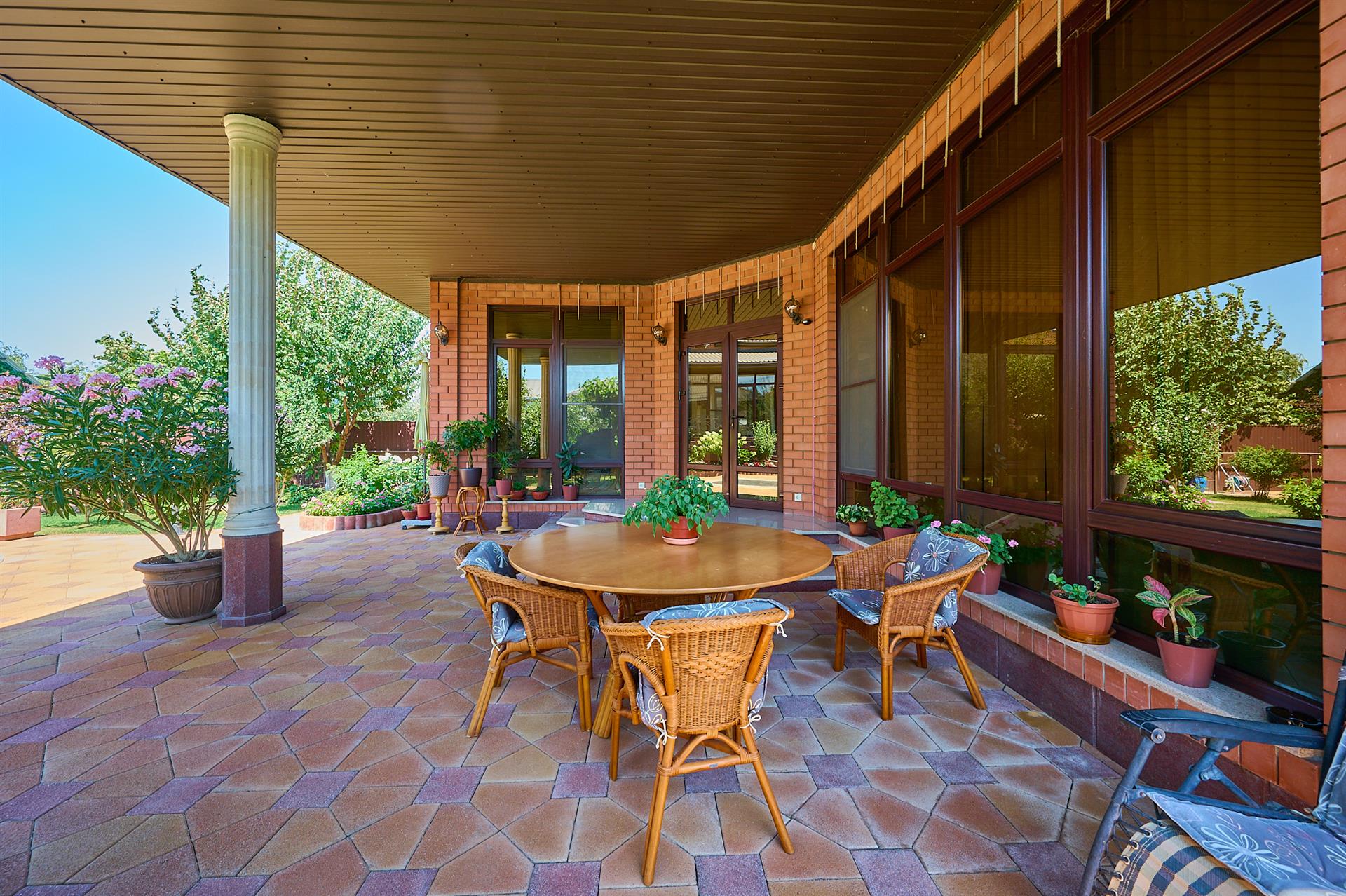 Фото №7: Дом 378 м² + 10 сот. - Ленина, мкр. Карасунский внутригородской округ, ул. Уманская, 44