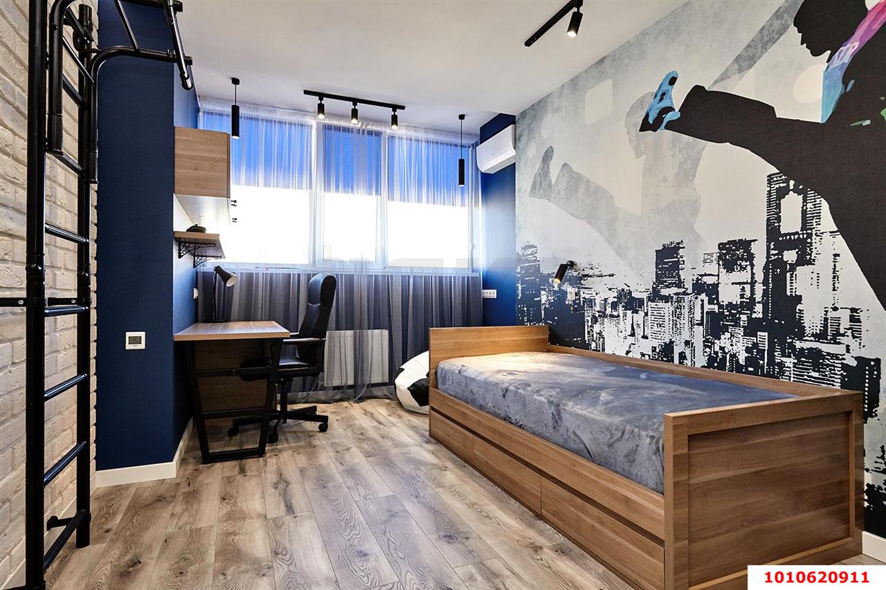 Фото №1: 2-комнатная квартира 70 м² - Краснодар, Светлоград, ул. Красных Партизан, 1/4к7