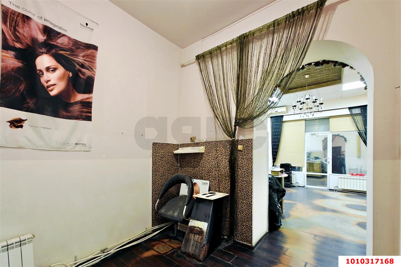 Фото №6: Торговое помещение 100 м² - Краснодар, Центральный, ул. Коммунаров, 56