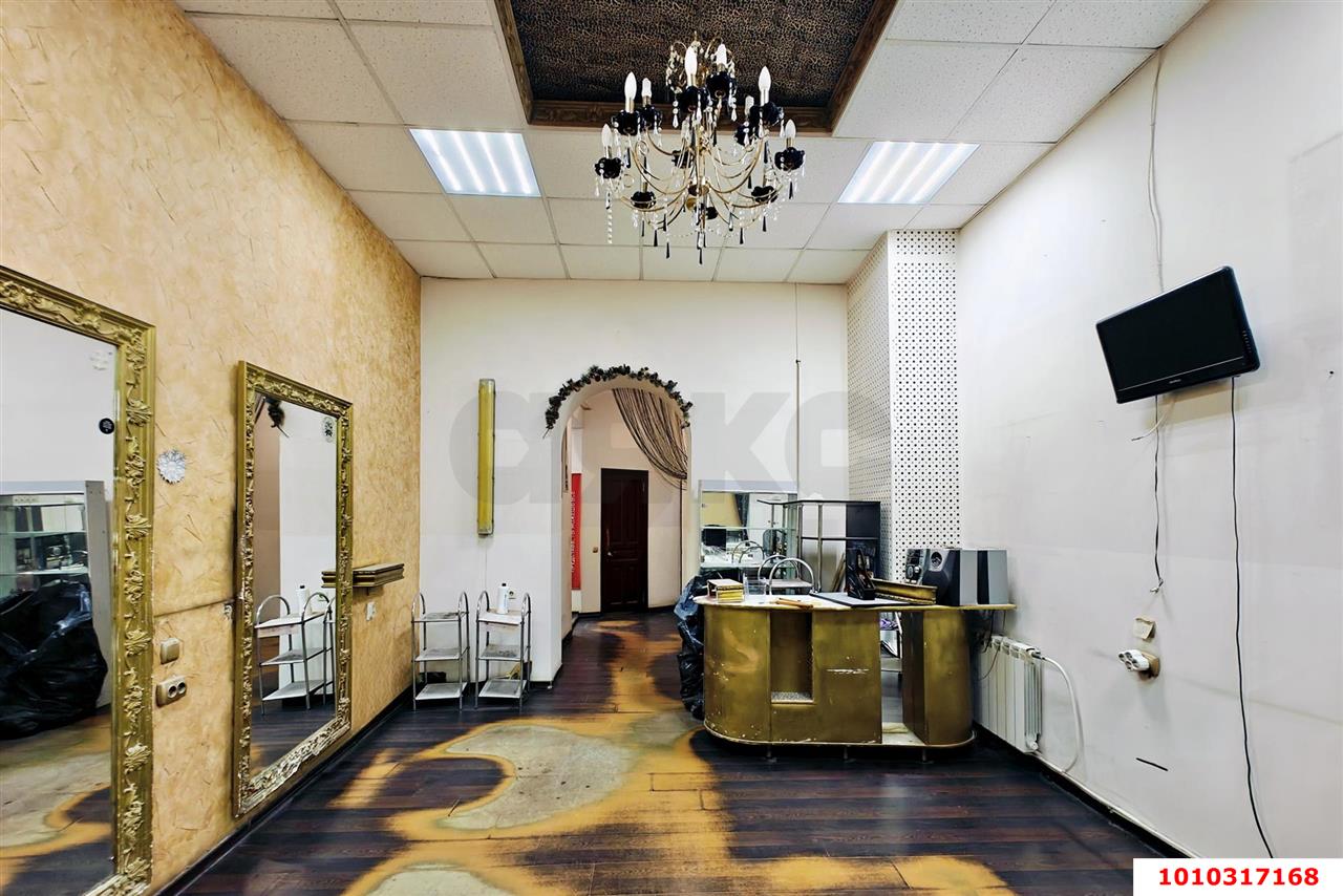 Фото №4: Торговое помещение 100 м² - Краснодар, Центральный, ул. Коммунаров, 56