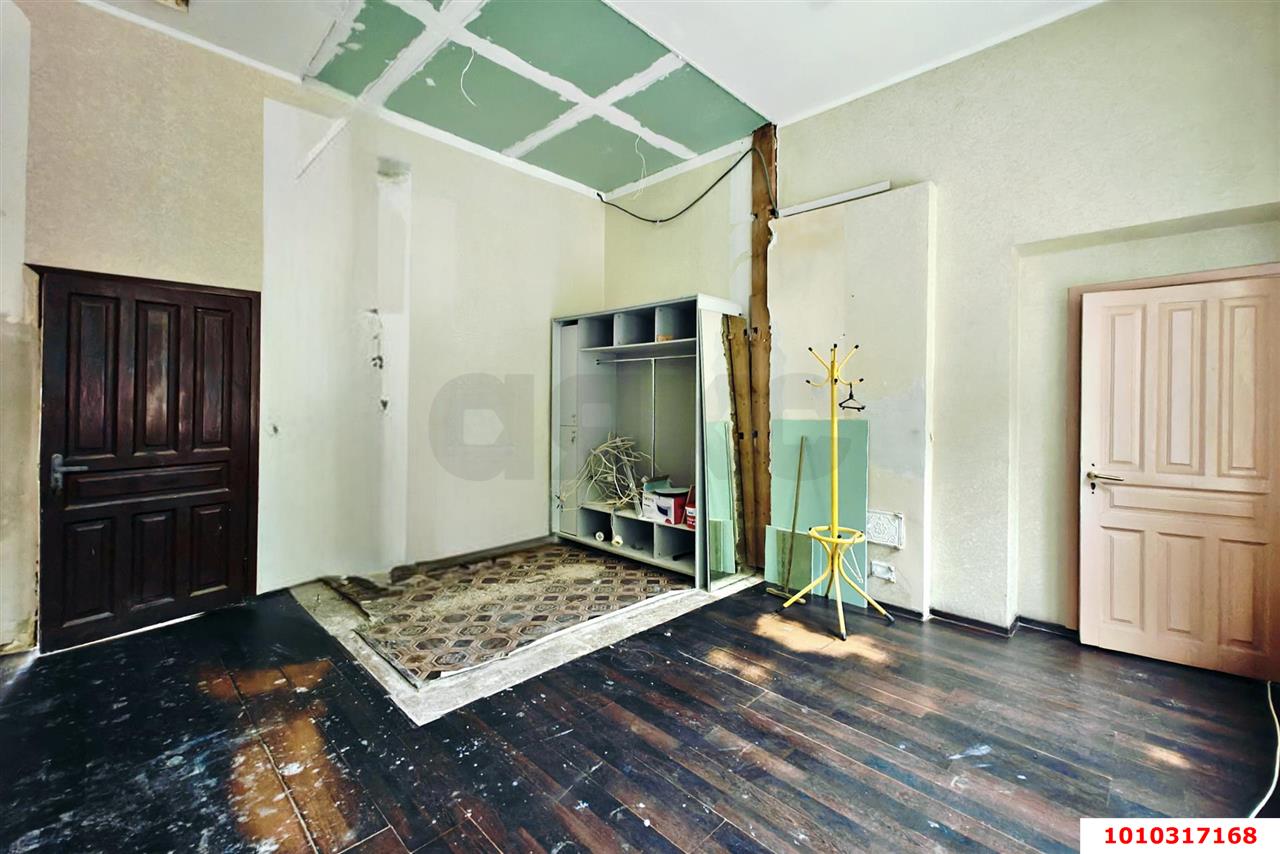 Фото №9: Торговое помещение 100 м² - Краснодар, Центральный, ул. Коммунаров, 56