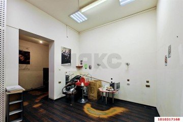 Фото №5: Торговое помещение 100 м² - Краснодар, мкр. Центральный, ул. Коммунаров, 56