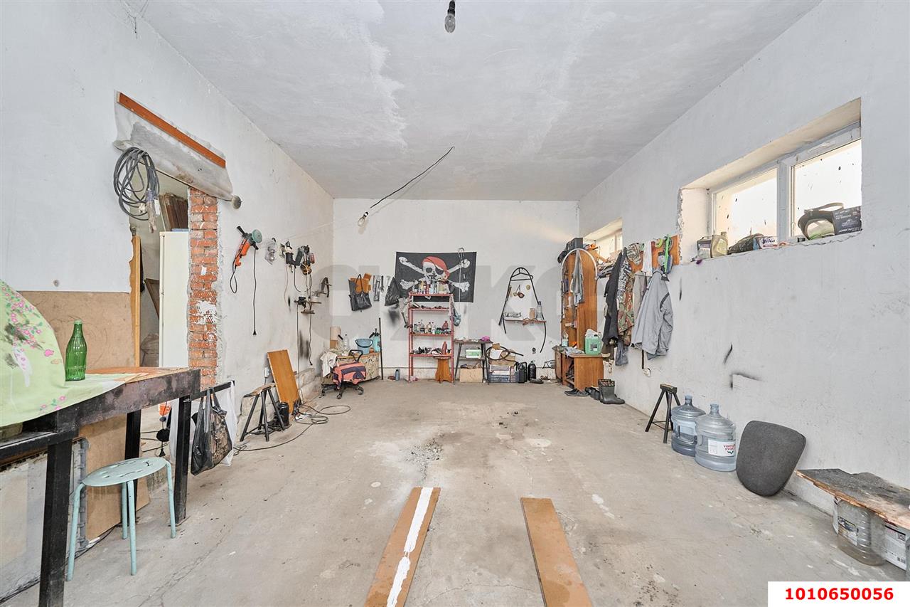 Фото №13: Дом 492 м² + 8 сот. - Краснодар, 2-я Площадка, ул. Генеральная, 13