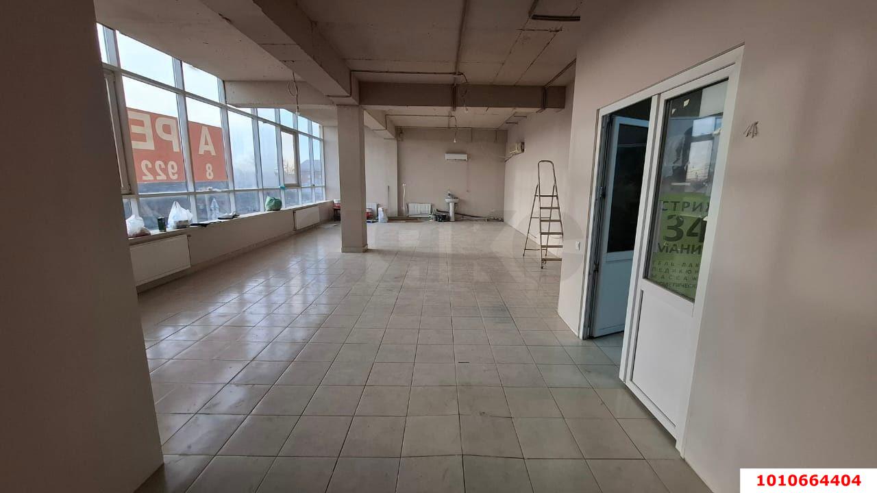 Фото №3: Торговое помещение 78 м² - Яблоновский, ул. Промышленная, 4/3