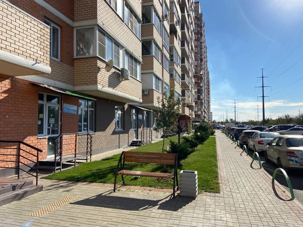 Фото №7: Коммерция 92 м² - Краснодар, Карасунский внутригородской округ, Гидростроителей, мкр. жилой комплекс Премьера, ул. Автолюбителей, 1/3к1