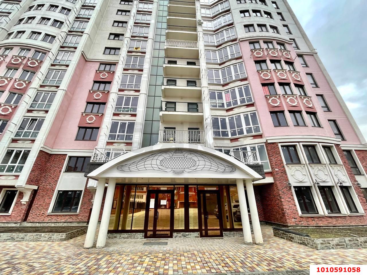 Фото №5: 1-комнатная квартира 53 м² - Краснодар, жилой комплекс Версаль, ул. Черниговская, 1