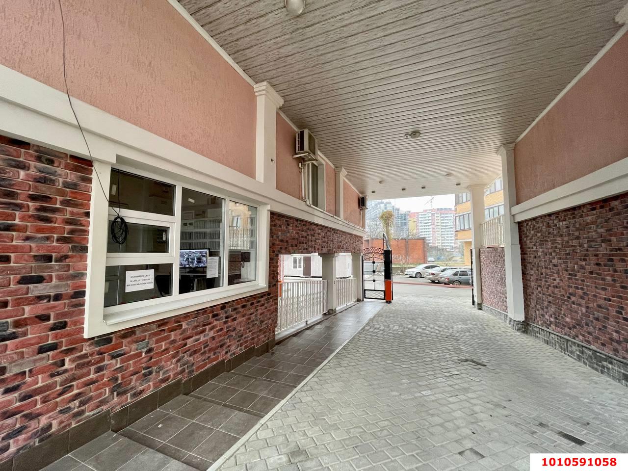 Фото №14: 1-комнатная квартира 53 м² - Краснодар, Прикубанский внутригородской округ, Школьный, жилой комплекс Версаль, мкр. Круглик, ул. Черниговская, 1