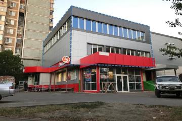 Фото №1: Коммерция 1061 м² - Краснодар, мкр. Юбилейный, ул. 70-летия Октября, 12/3