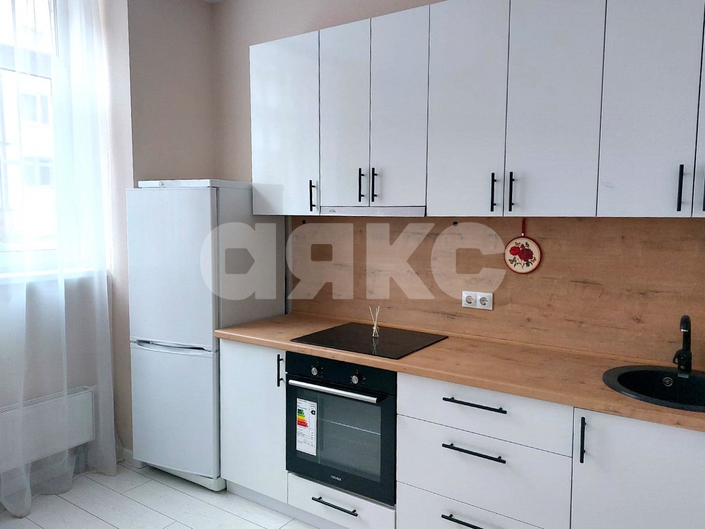 Фото №1: 1-комнатная квартира 40 м² - Волгоград, жилой дом Маяковский, ул. Лавочкина, 7
