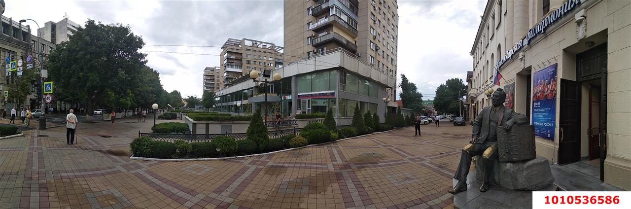 Фото №2: Торговое помещение 362 м² - Краснодар, Центральный, ул. Гимназическая, 63
