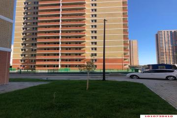 Фото №2: 1-комнатная квартира 55 м² - Краснодар, мкр. Карасунский внутригородской округ, пр-кт имени писателя Знаменского, 9к3