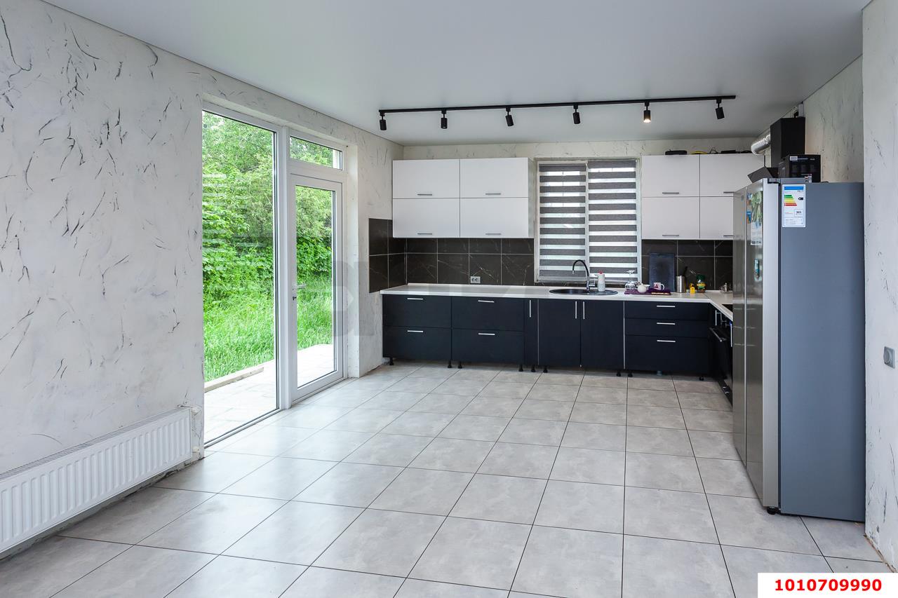 Фото №3: Дом 281 м² + 6 сот. - Елизаветинская, Прикубанский внутригородской округ, ст Голубая Нива, ул. Цветочная, 34