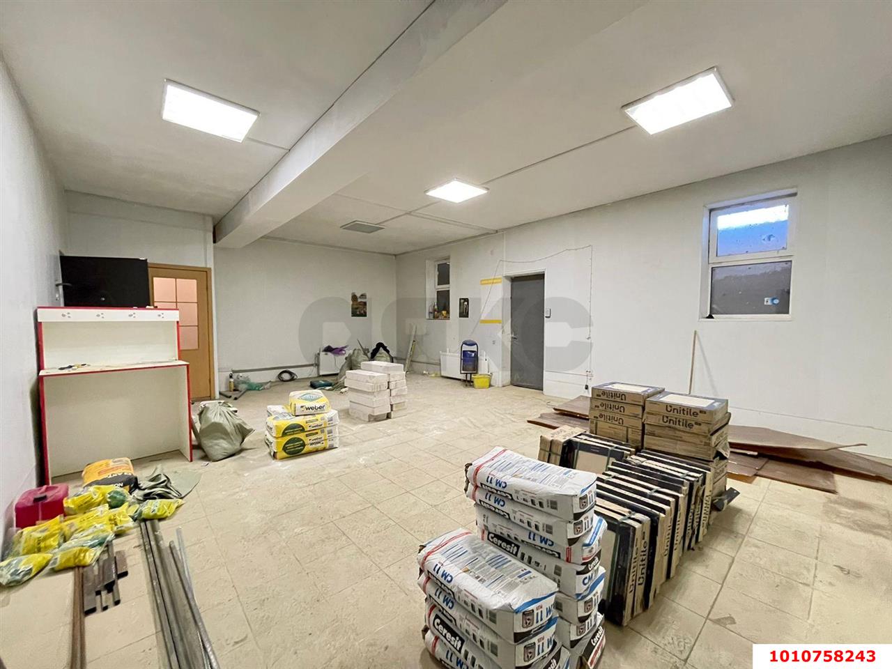 Фото №4: Торговое помещение 104 м² - Краснодар, Прикубанский внутригородской округ, ул. Камчатская, 1