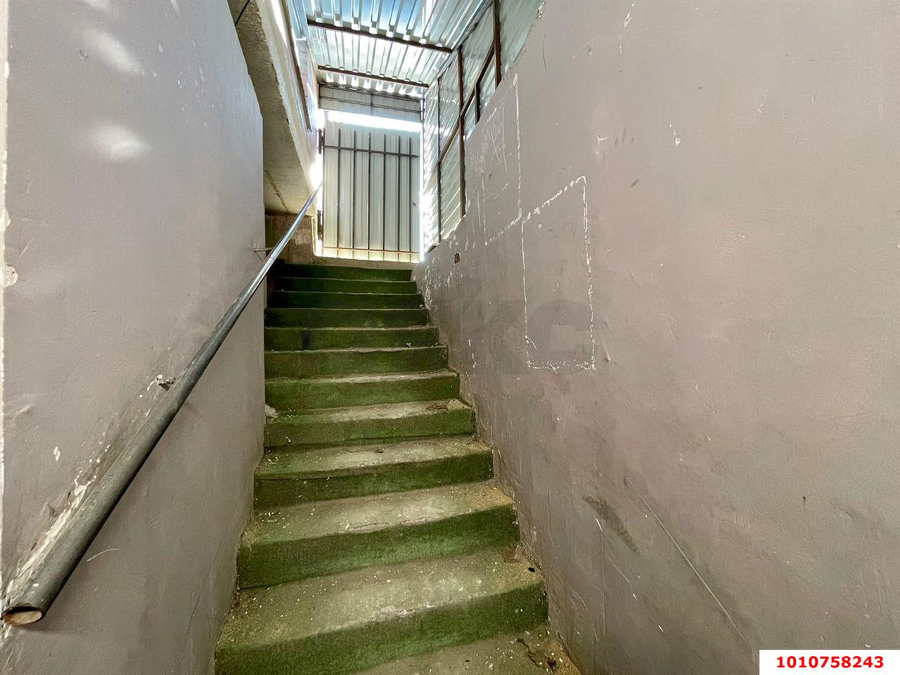 Фото №8: Торговое помещение 104 м² - Краснодар, Прикубанский внутригородской округ, ул. Камчатская, 1