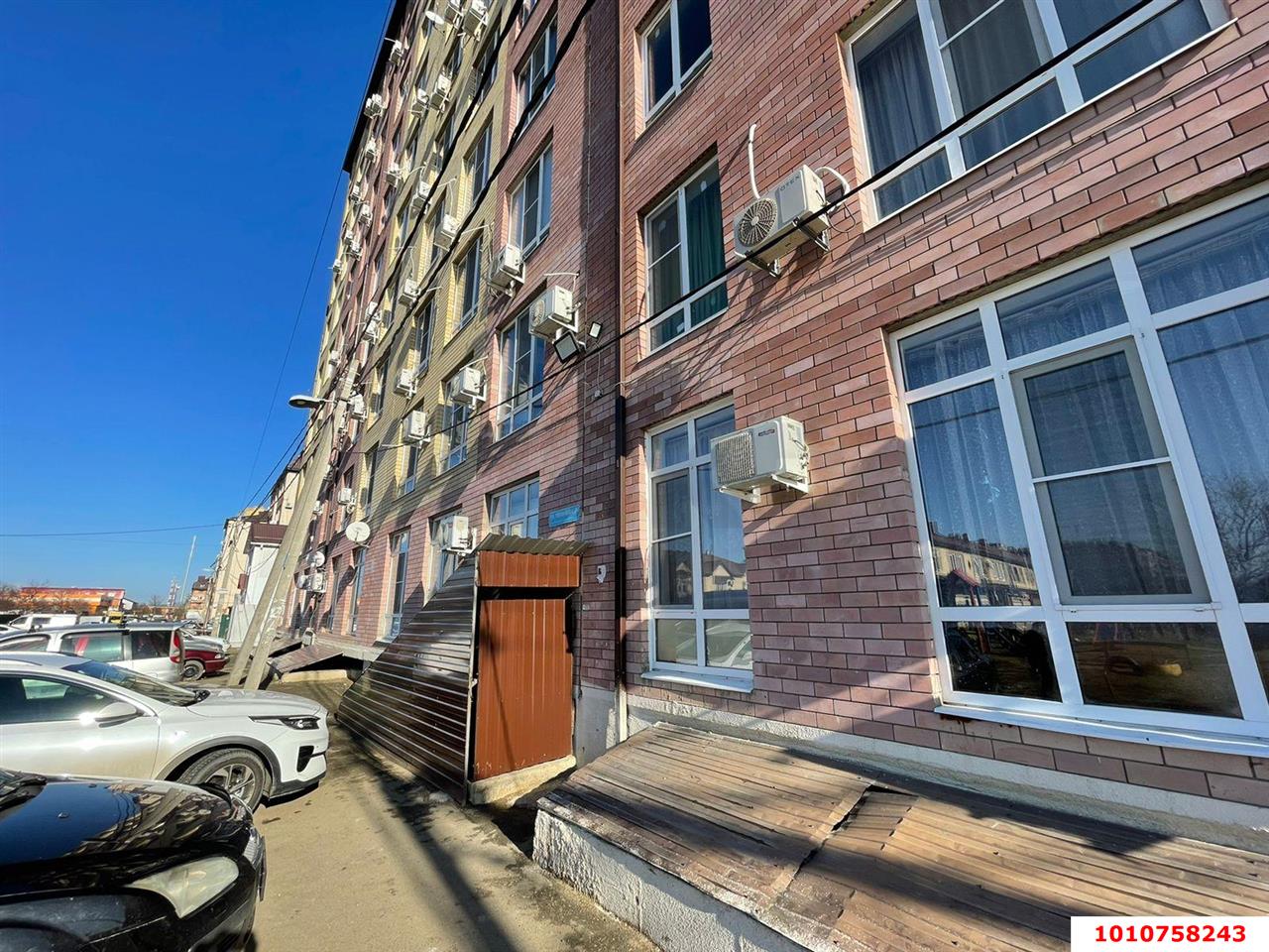 Фото №3: Торговое помещение 104 м² - Краснодар, Прикубанский внутригородской округ, ул. Камчатская, 1