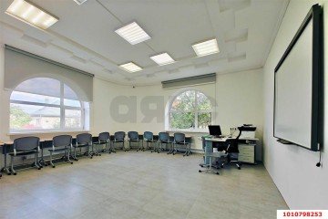 Фото №3: Отдельное здание 1500 м² - Краснодар, мкр. Музыкальный, ул. Агрохимическая, 67