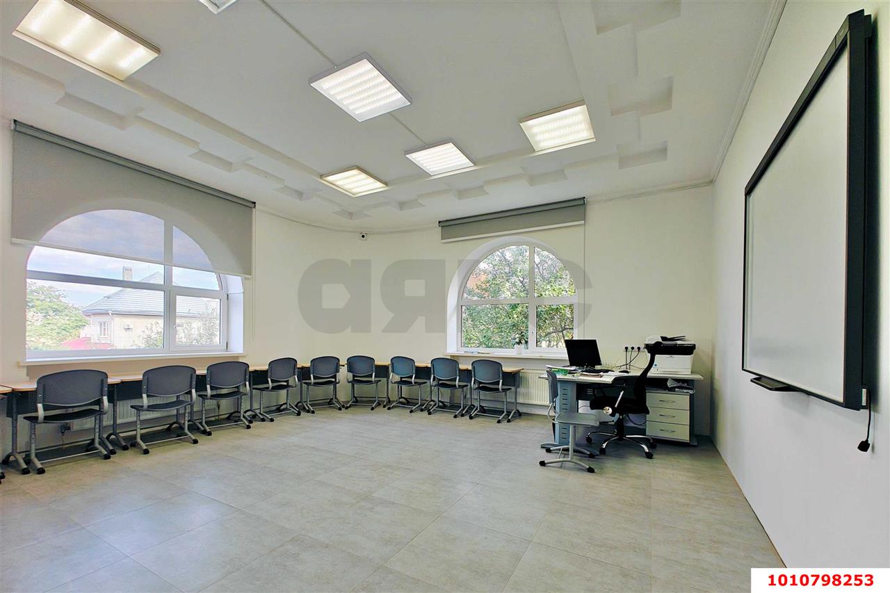 Фото №3: Отдельное здание 1500 м² - Краснодар, Музыкальный, ул. Агрохимическая, 67