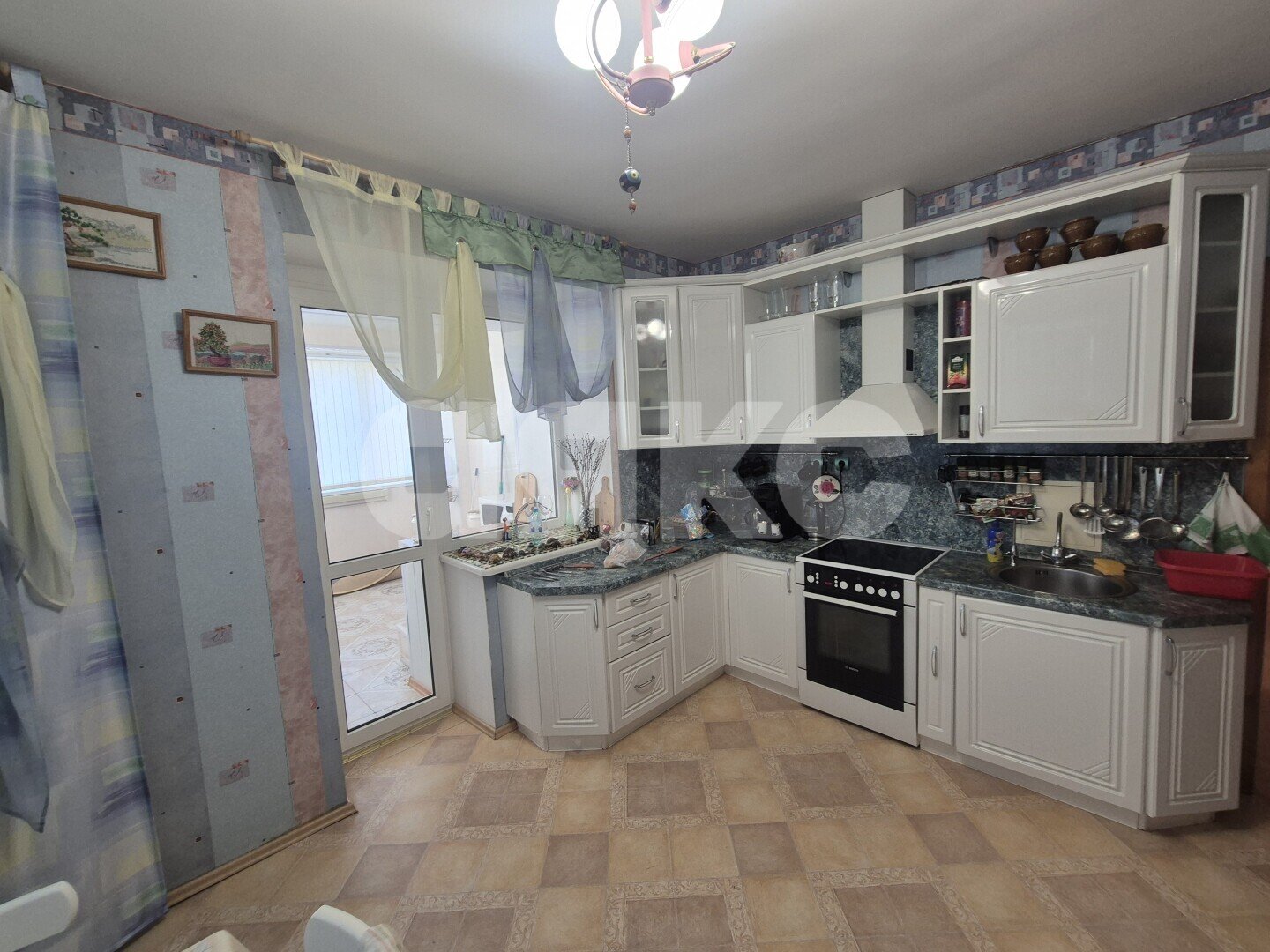 Фото №2: 2-комнатная квартира <span class="whitespace-nowrap">90 м²</span>, <span class="whitespace-nowrap">7/9 эт.</span> - Волгоград, р. Красноармейский, б-р Энгельса, 34Д