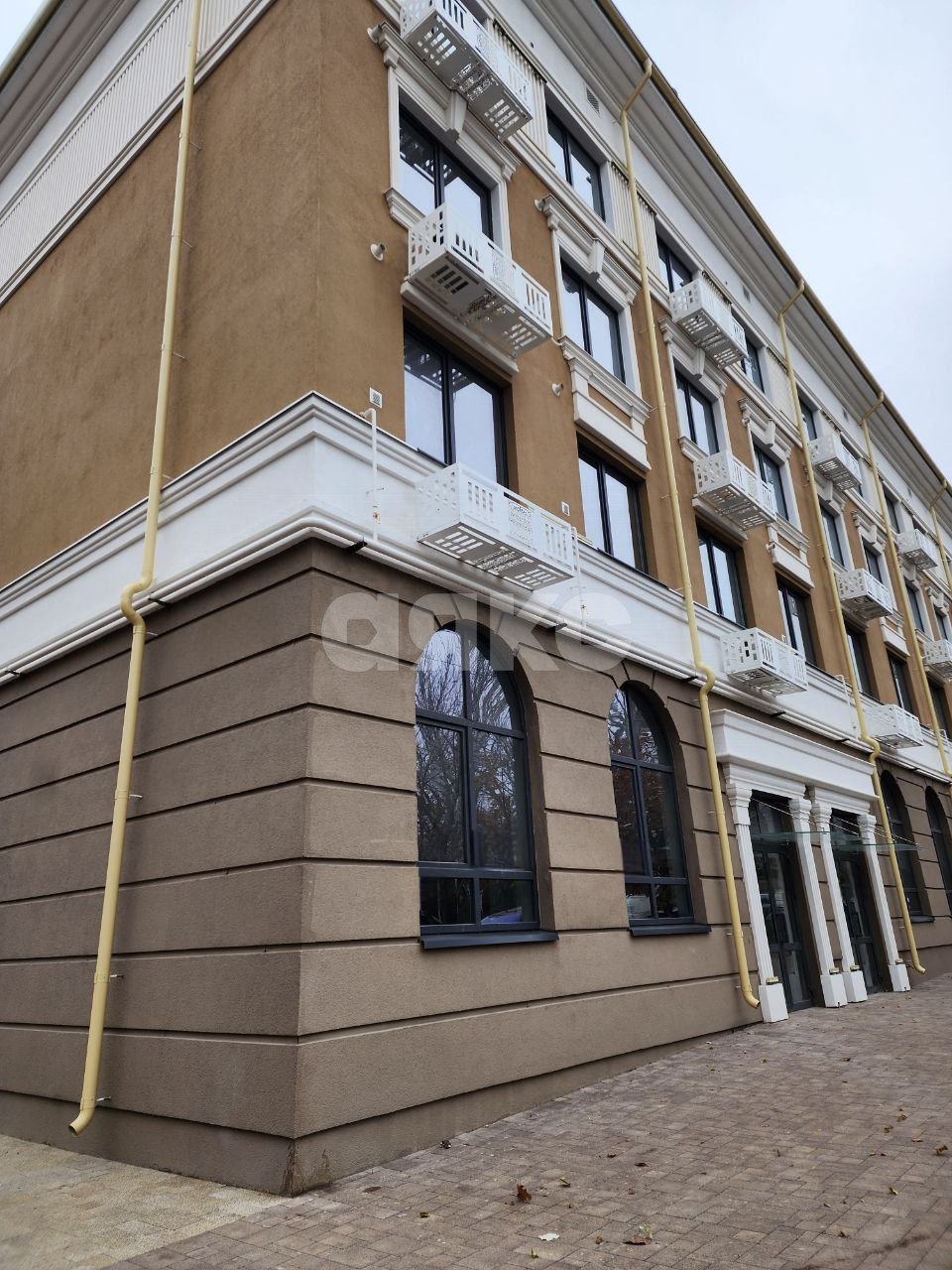 Фото №4: Коммерция 104 м² - Мариуполь, Приморский, пр-кт Нахимова