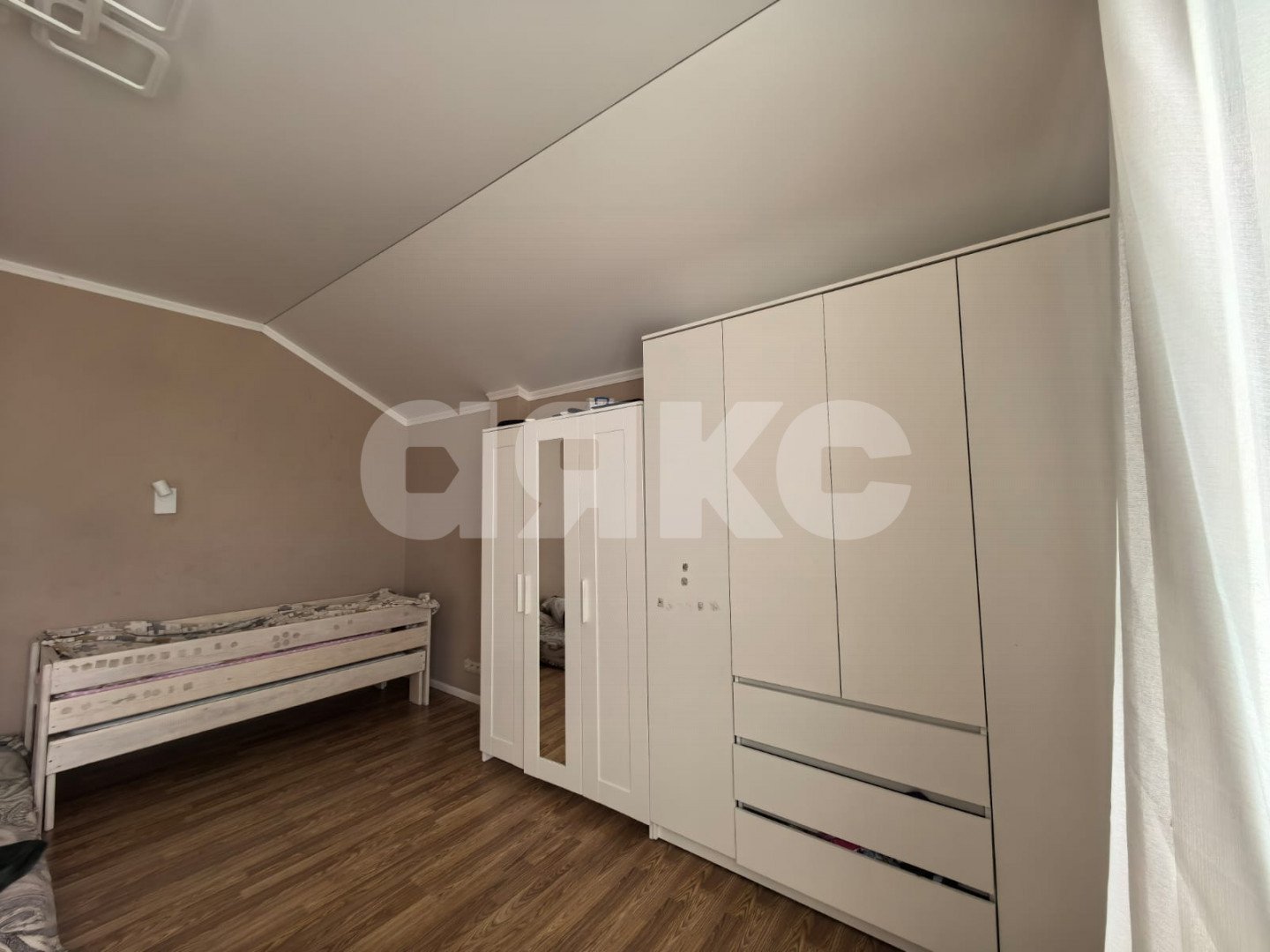Фото №21: Дом 330 м² + 10 сот. - Детляжка, Лазаревский, ул. Часовая, 11Б