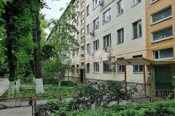 Фото №1: 3-комнатная квартира 57 м² - Ростов-на-Дону, мкр. 9-й, пр-кт Стачки, 217/3