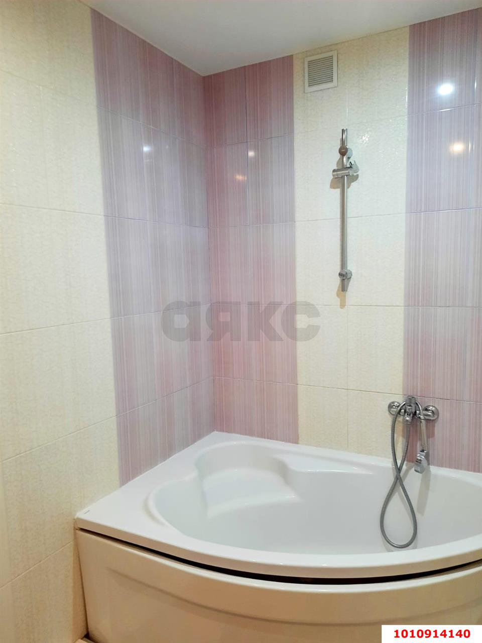 Фото №5: 2-комнатная квартира 70 м² - Краснодар, имени Петра Метальникова, ул. Петра Метальникова, 7