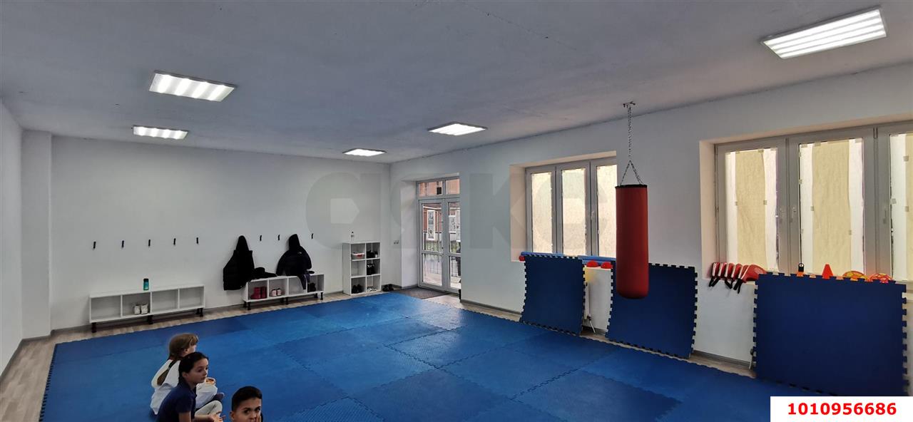 Фото №5: Коммерция 56 м² - Краснодар, Прикубанский внутригородской округ, мкр. жилой комплекс Британия-2, ул. Генерала Петрова, 43/2