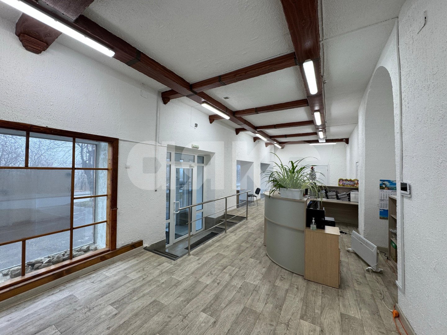 Фото №2: Коммерция 290 м² - Волгоград, Краснооктябрьский, пр-кт имени В.И. Ленина, 125