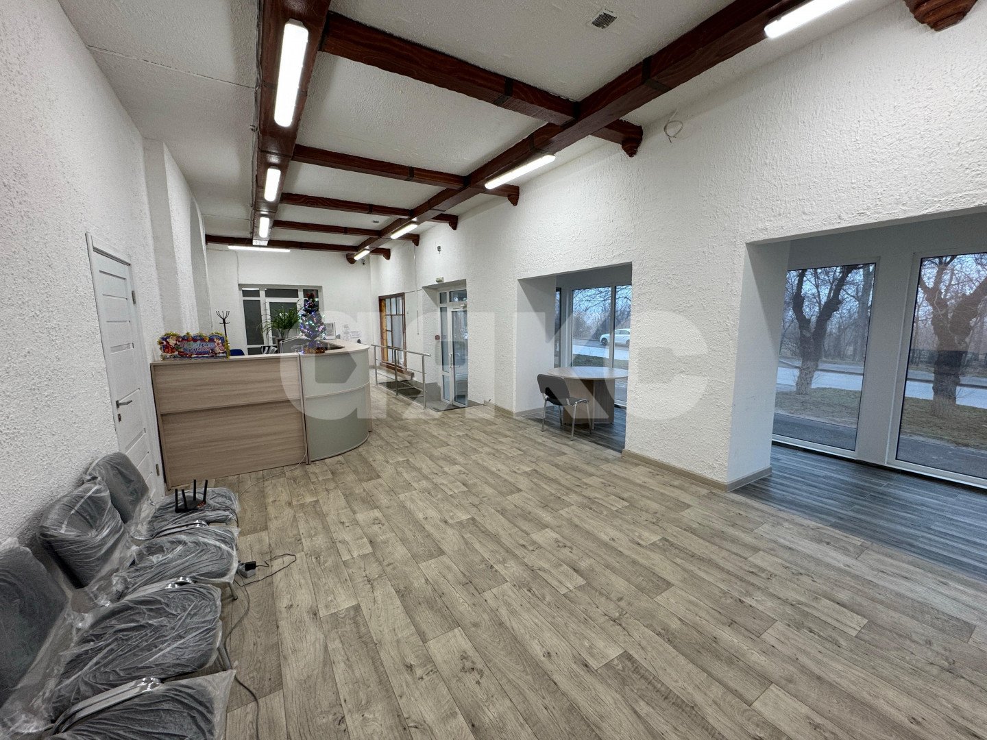 Фото №5: Коммерция 290 м² - Волгоград, Краснооктябрьский, пр-кт имени В.И. Ленина, 125