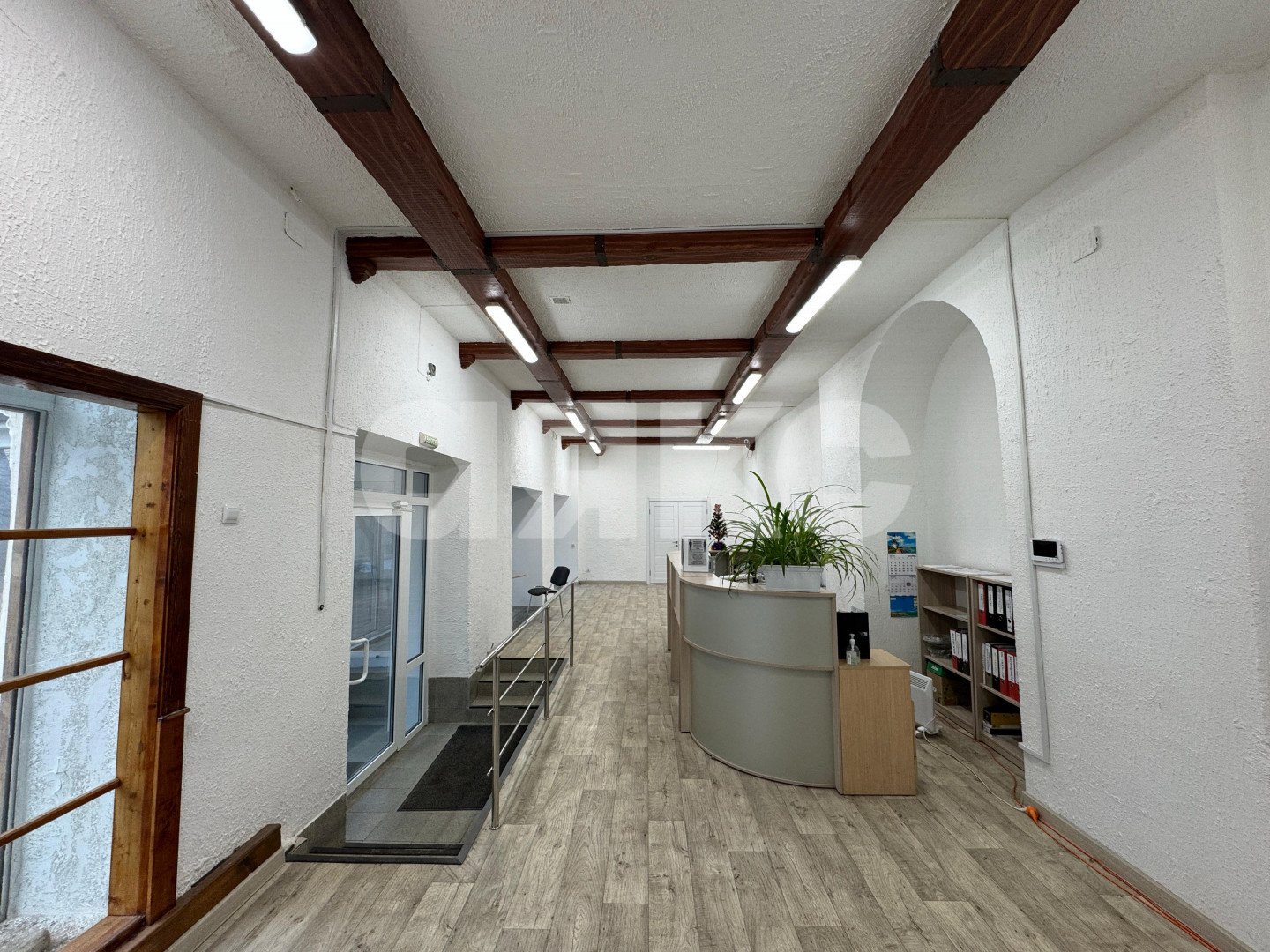 Фото №1: Коммерция 290 м² - Волгоград, Краснооктябрьский, пр-кт имени В.И. Ленина, 125