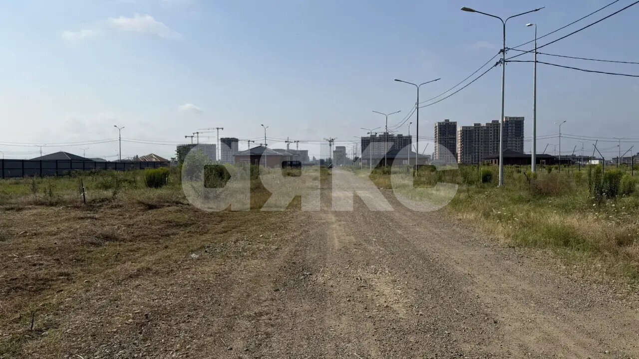 Фото №1: Земельный участок под ИЖС <span class="whitespace-nowrap">9.7 сот.</span> - Майкоп, р. Аэродрома, ул. Каплана Туко, 108