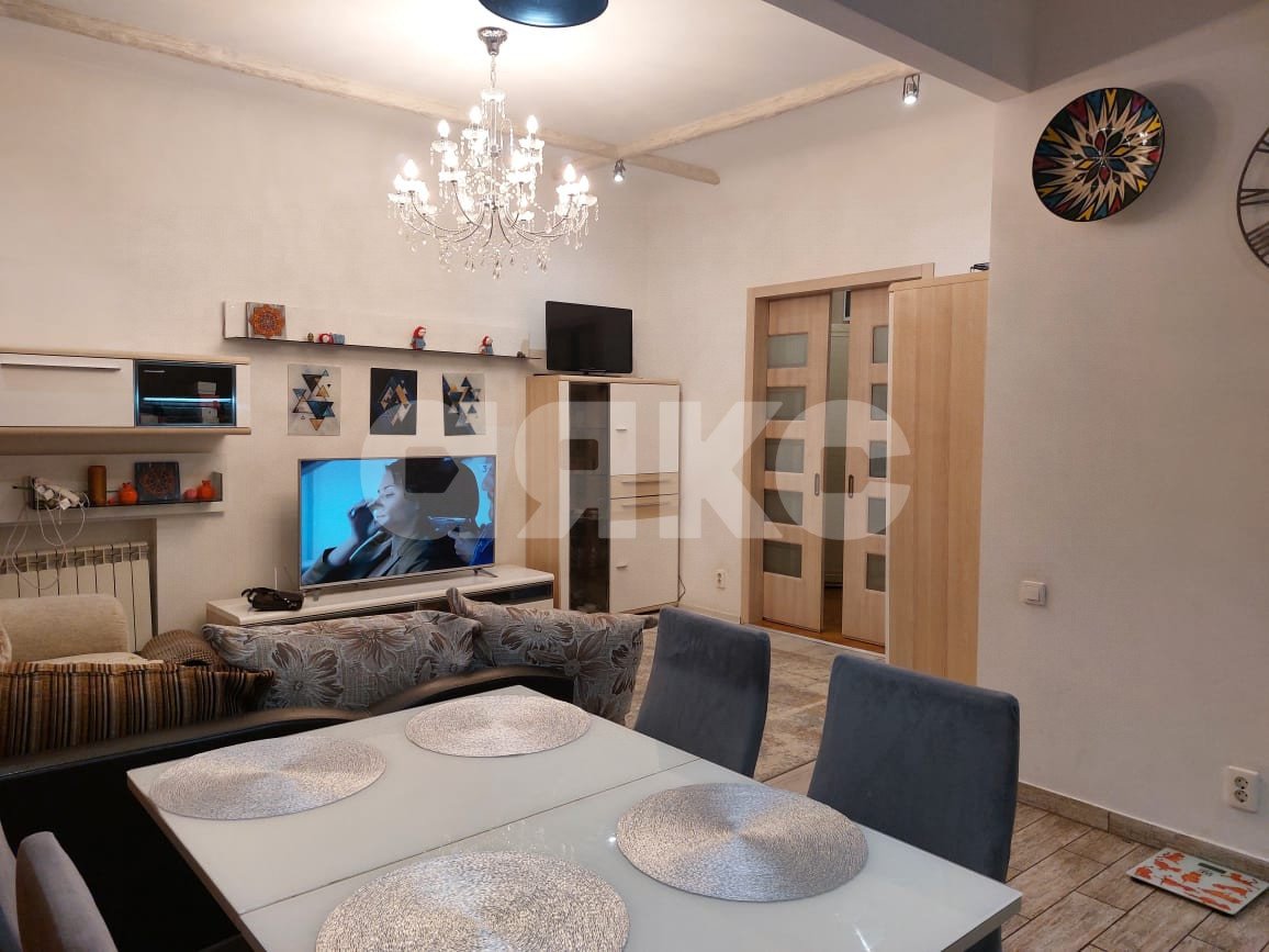 Фото №1: 2-комнатная квартира 60 м² - Волгоград, Ворошиловский, ул. Рабоче-Крестьянская, 4