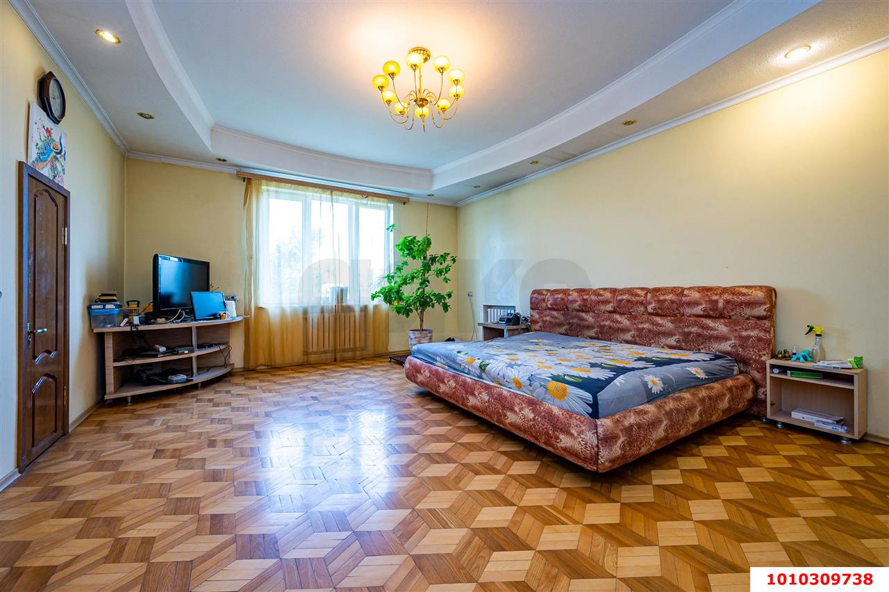 Фото №5: Дом 818 м² + 5.91 сот. - Краснодар, Прикубанский внутригородской округ, мкр. Славянский, ул. имени Панфилова, 15