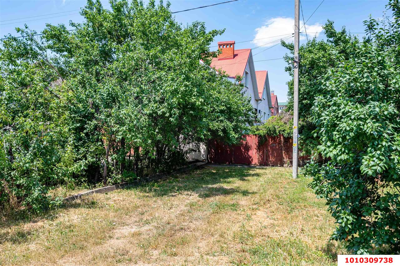 Фото №1: Дом 818 м² + 5.91 сот. - Краснодар, Прикубанский внутригородской округ, мкр. Славянский, ул. имени Панфилова, 15