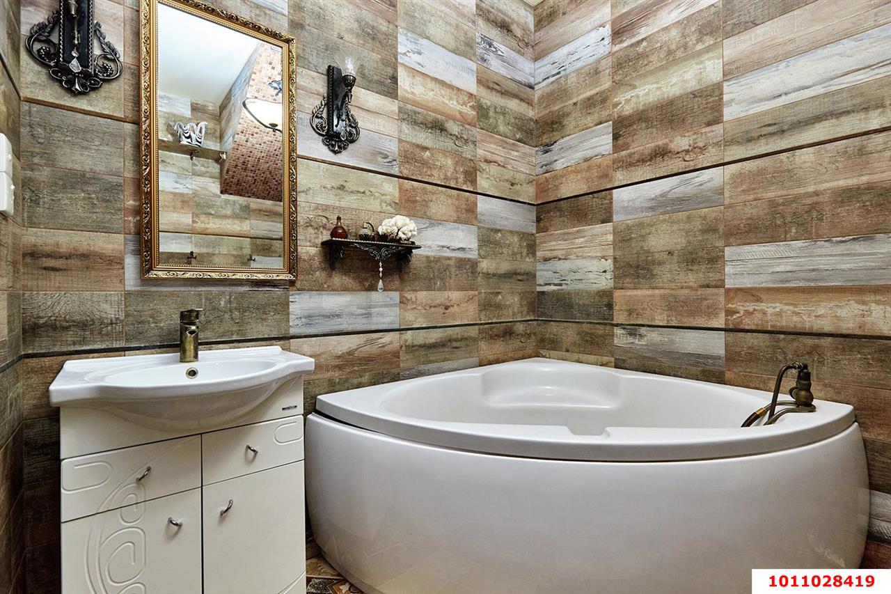 Фото №8: Дом 427 м² + 10 сот. - Краснодар, Калинино, Завод Радиоизмерительных Приборов, мкр. Прикубанский внутригородской округ, ул. Безкровного, 39