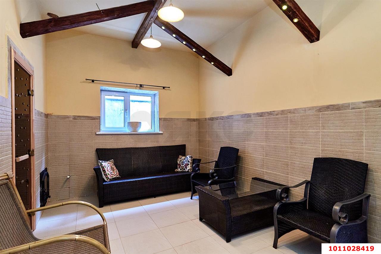 Фото №11: Дом 427 м² + 10 сот. - Краснодар, Калинино, Завод Радиоизмерительных Приборов, мкр. Прикубанский внутригородской округ, ул. Безкровного, 39