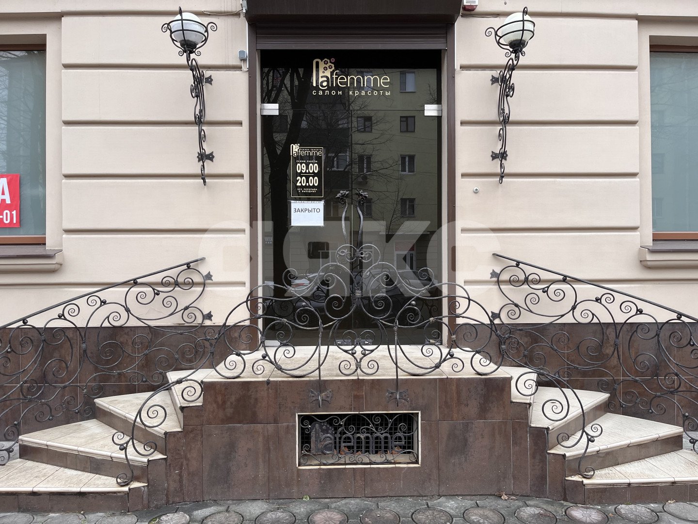 Фото №18: Коммерция 83 м² - Майкоп, Центр, ул. Краснооктябрьская, 32