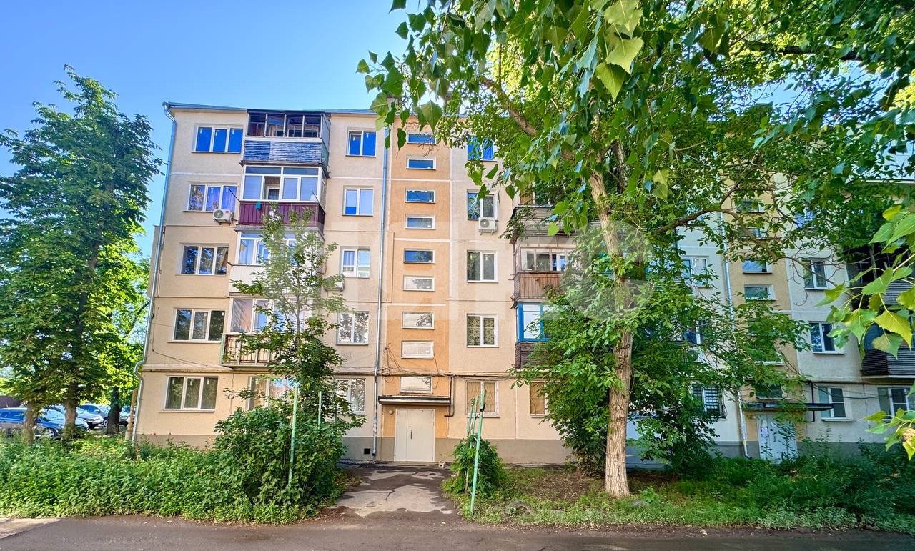 Фото №1: 4-комнатная квартира 61 м² - Мариуполь, Центральный, пр-кт Строителей, 114