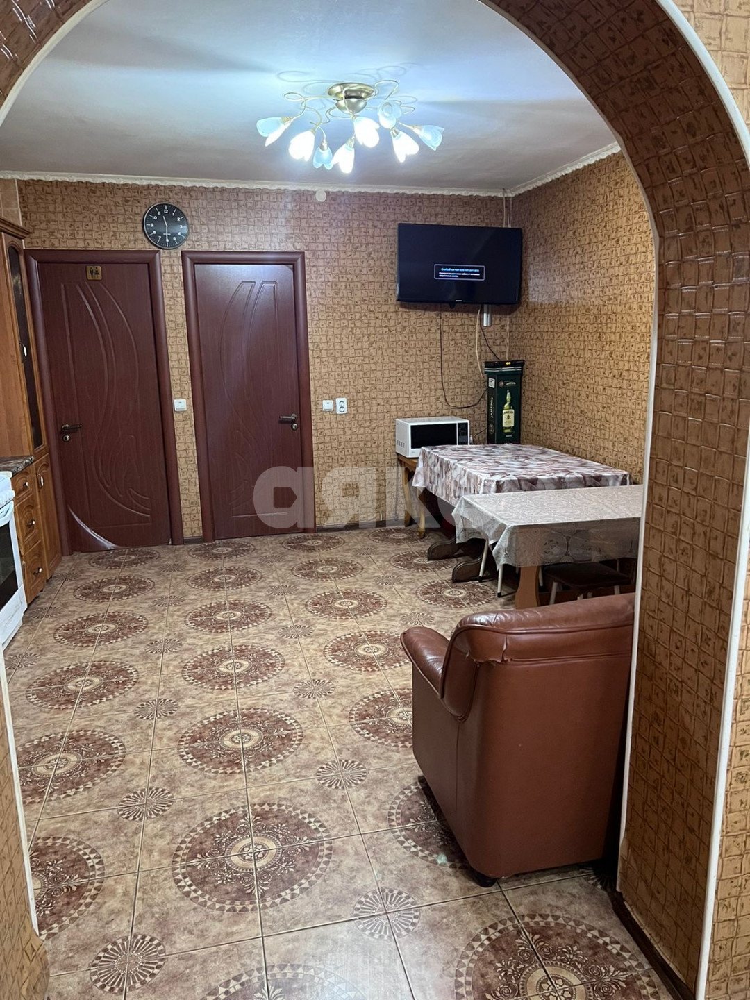 Фото №2: Дом 240 м² + 11.3 сот. - Красногвардейское, ул. Ленина