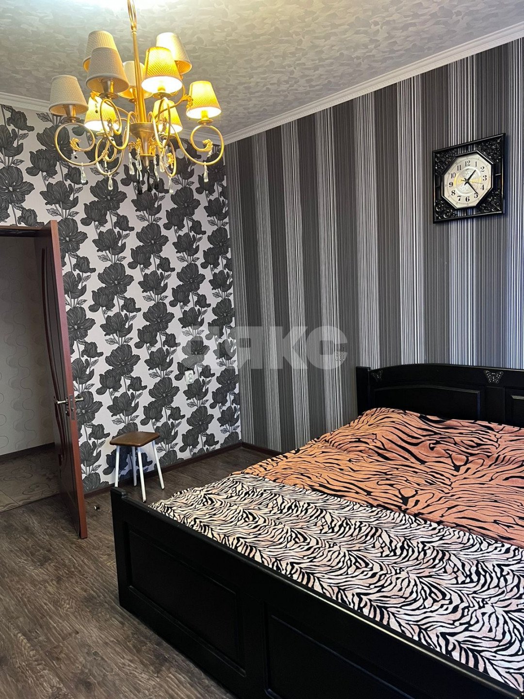 Фото №33: Дом 240 м² + 11.3 сот. - Красногвардейское, ул. Ленина