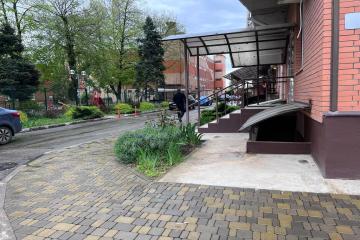 Фото №4: Коммерция 430 м² - Краснодар, мкр. Завод Измерительных Приборов, ул. Зиповская, 4/4