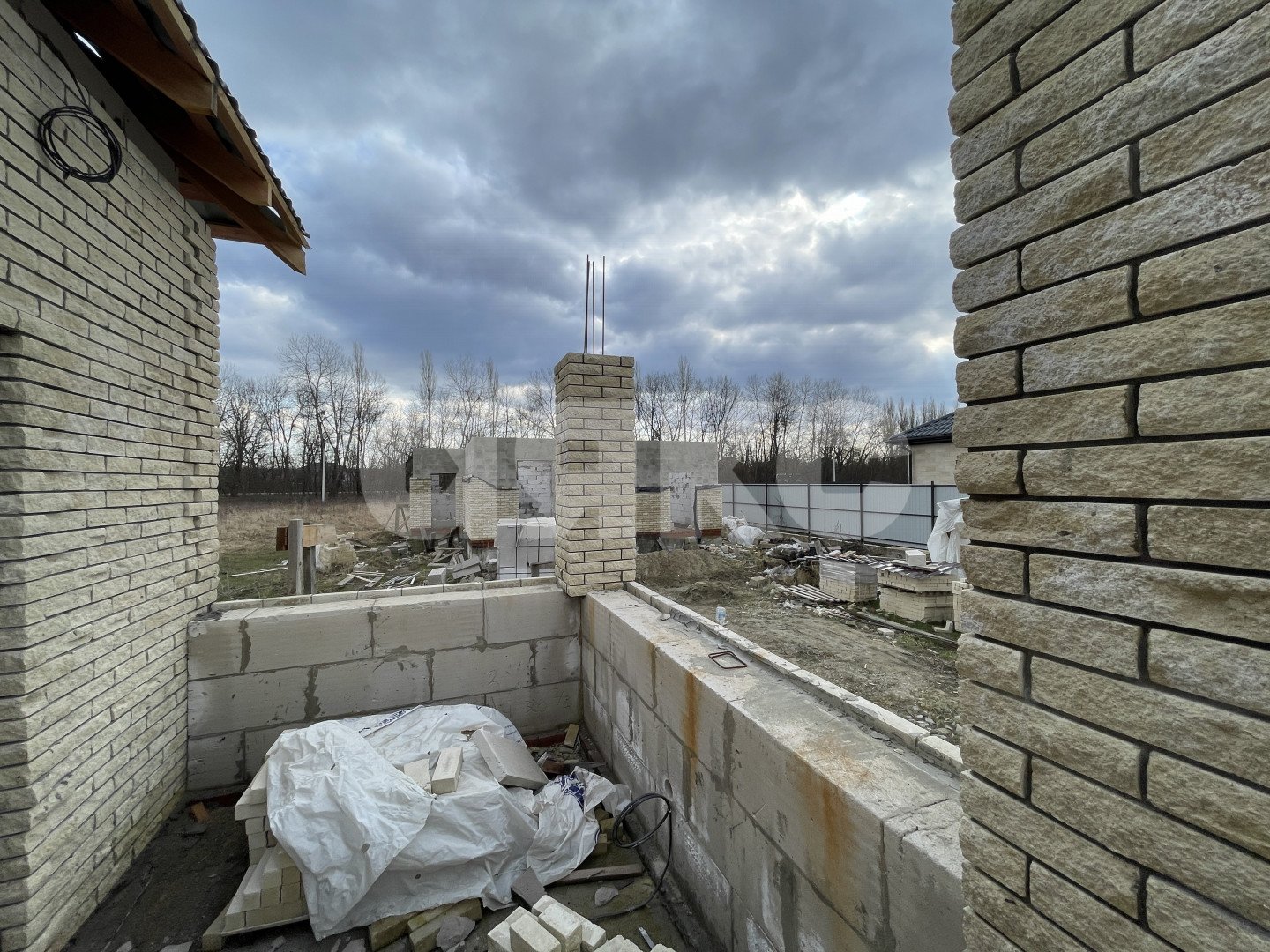 Фото №11: Дом 97 м² + 5 сот. - Саратовская, коттеджный  Зеленая Усадьба, ул. Пихтовая