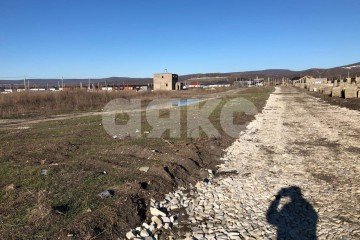 Фото №2: Земельный участок под ИЖС - Семигорский, ул. имени Казачки Марьяны
