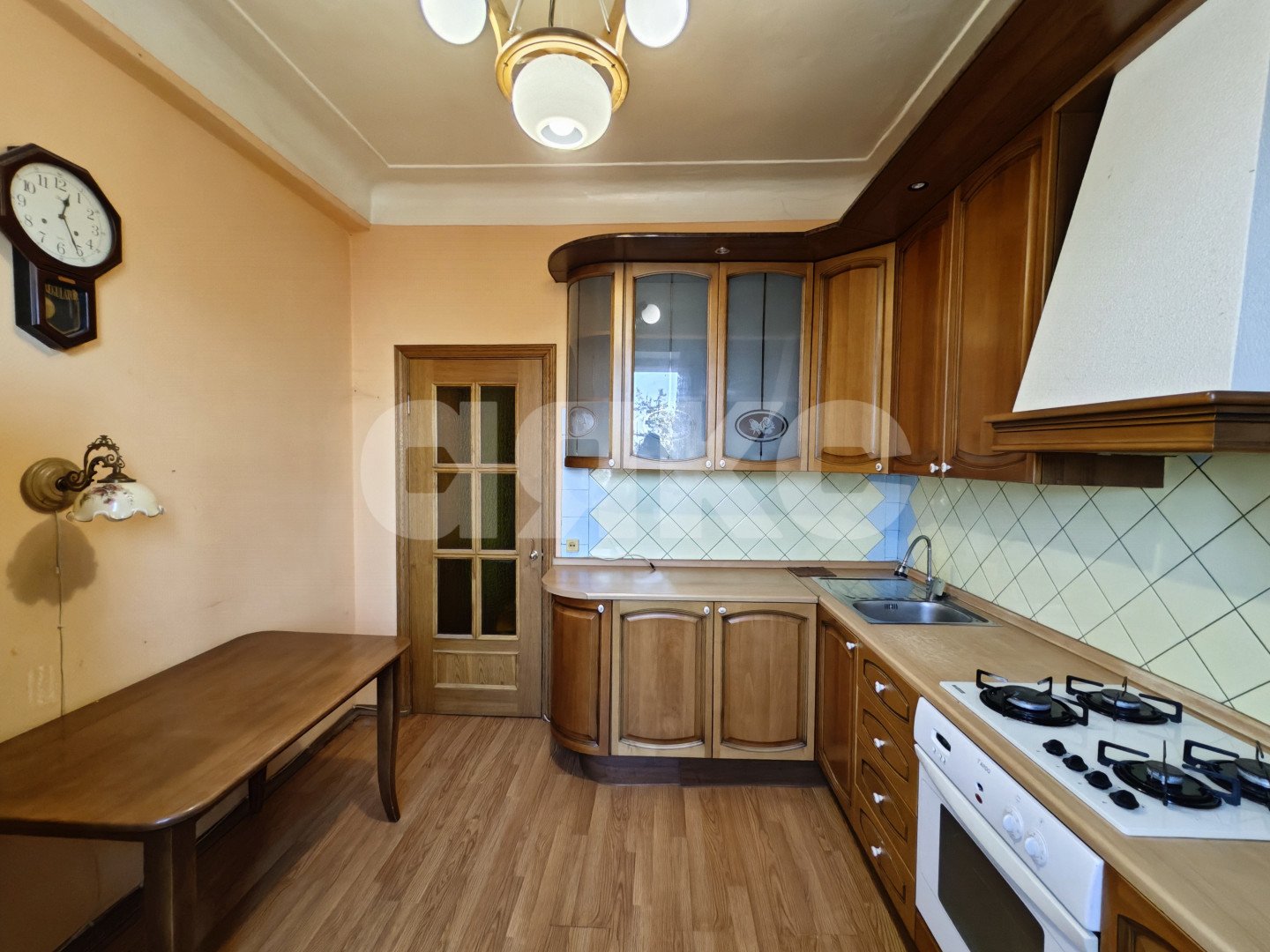 Фото №2: 2-комнатная квартира 74 м² - Воскресенск, Центральный, ул. Октябрьская, 10